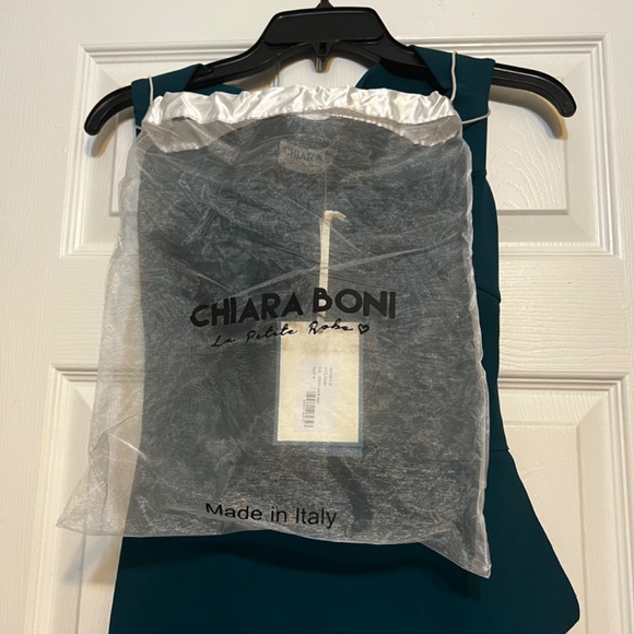 Chiara Boni La Petite Robe Melania Off-The-Shoulder Dress - Picture 3 of 4